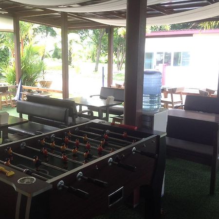 Hotel Check In And Chill Out Ban Laem Sok Esterno foto