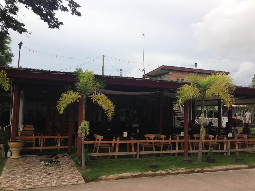 Hotel Check In And Chill Out Ban Laem Sok Esterno foto