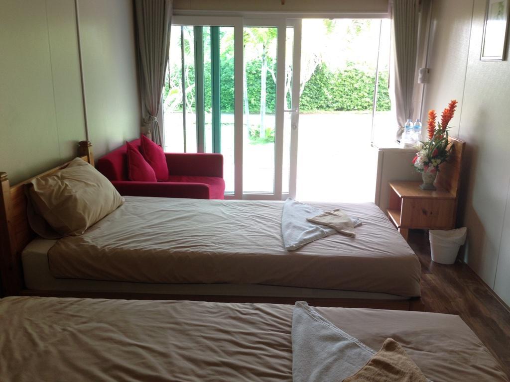Hotel Check In And Chill Out Ban Laem Sok Esterno foto