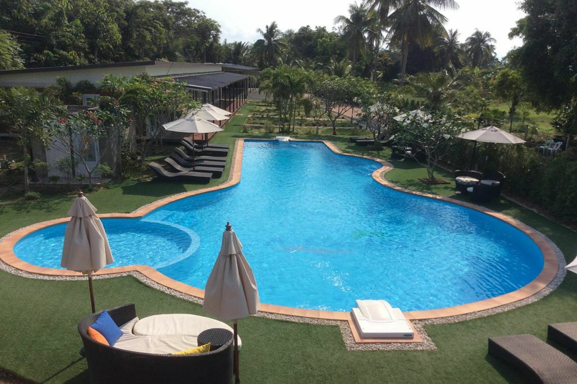 Hotel Check In And Chill Out Ban Laem Sok Esterno foto