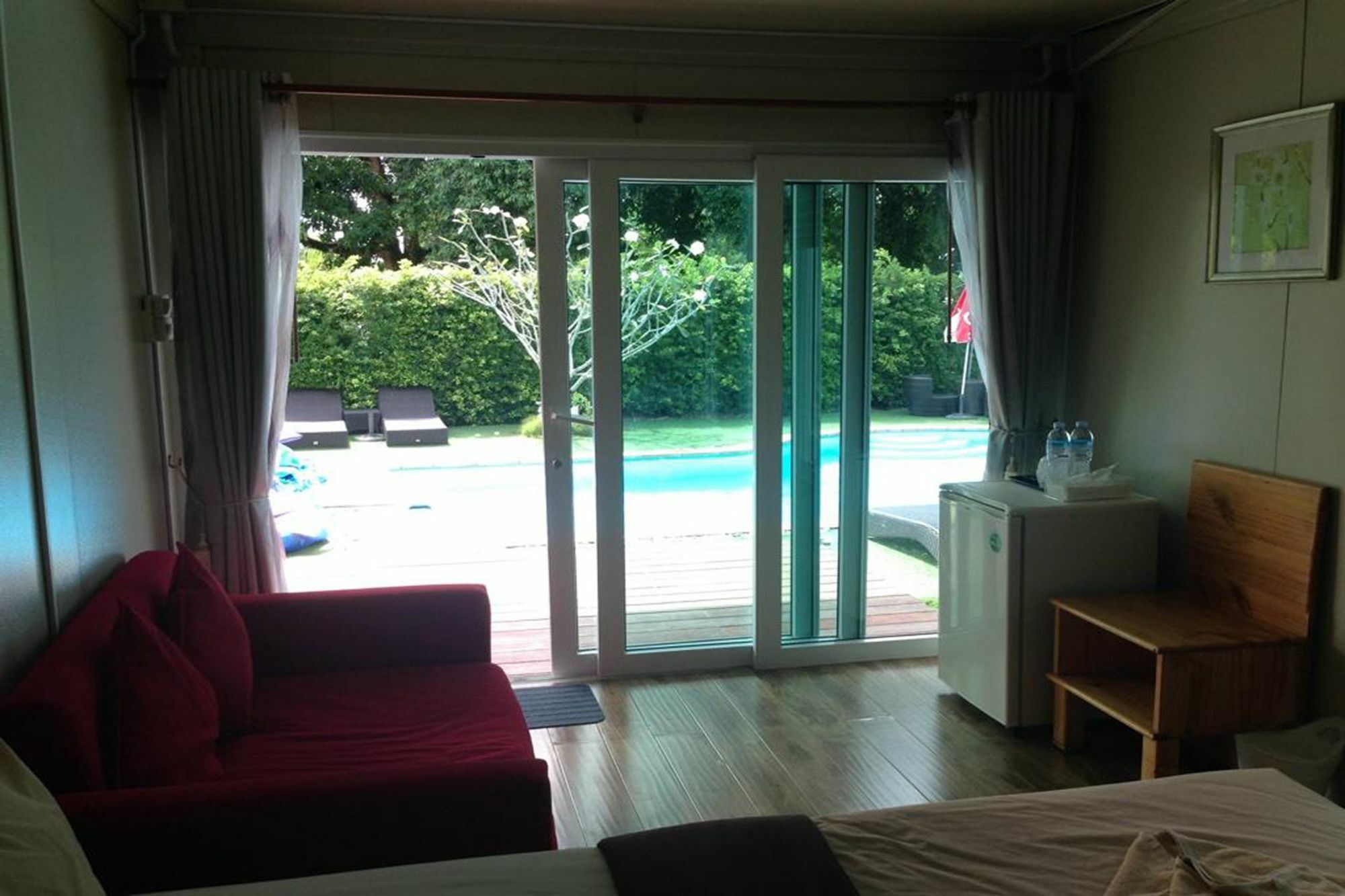 Hotel Check In And Chill Out Ban Laem Sok Esterno foto